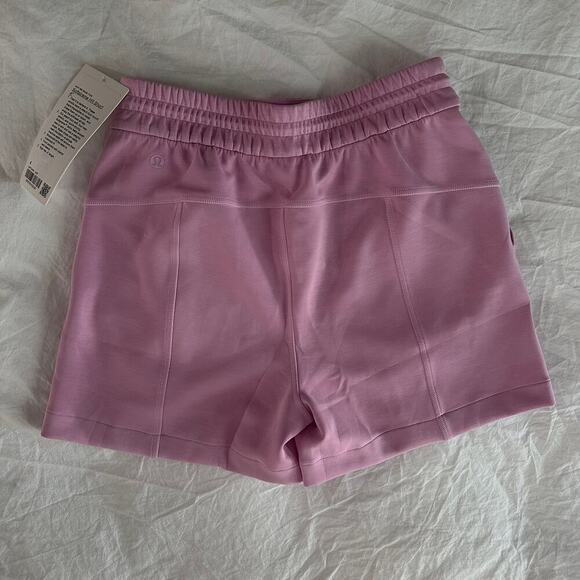 Lululemon Softstreme High-Rise Short 4" Size 4 Vitapink NWT - Picture 4 of 7